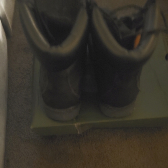 Timberland Boots - Picture 2 of 5